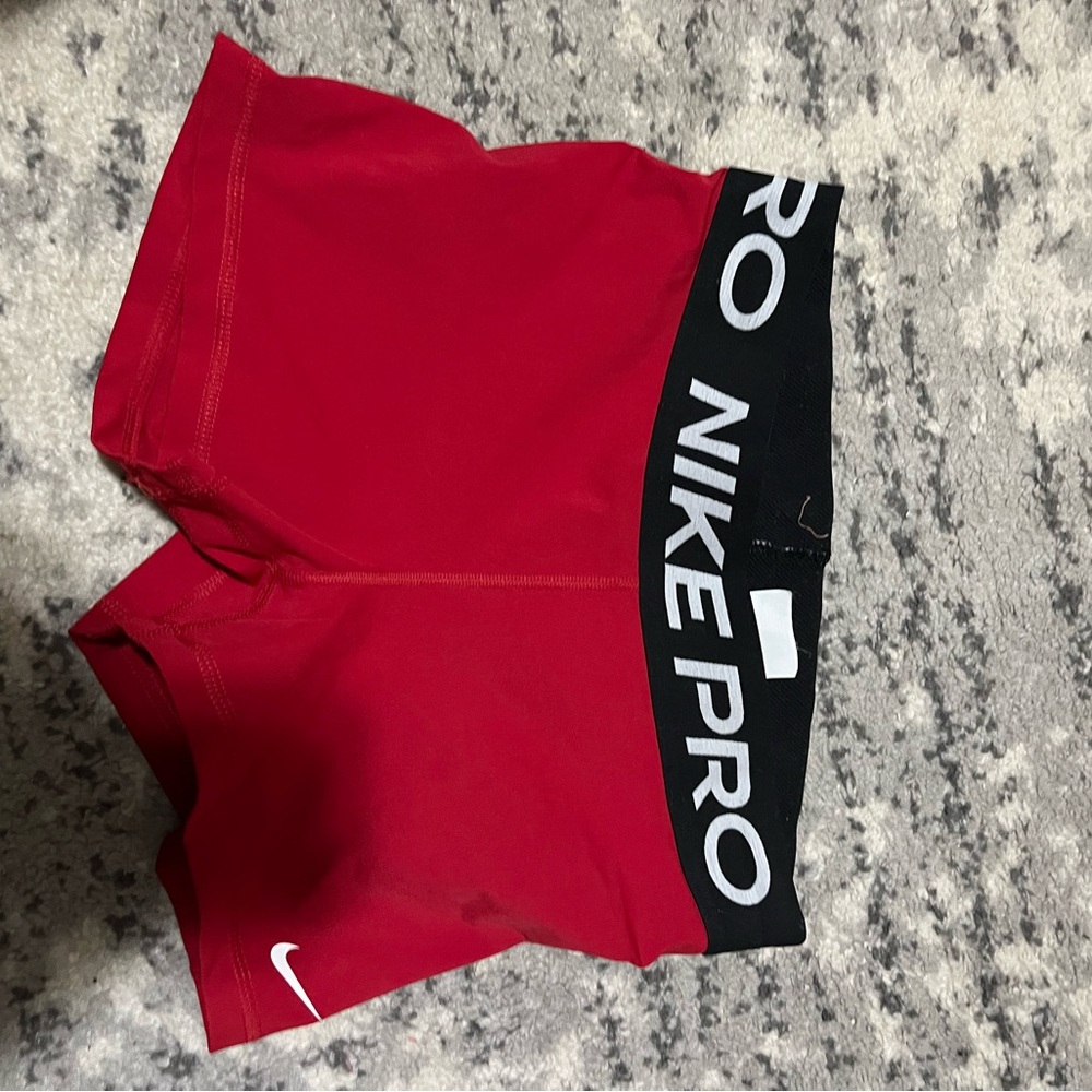 Nike pro